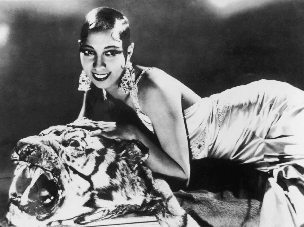 Josephine-Baker-long