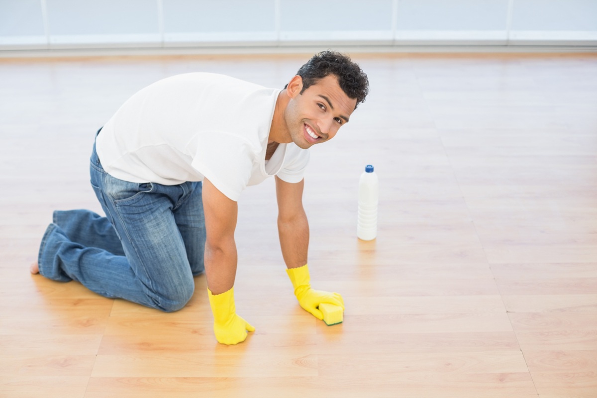 The secret to a radiant floor? This natural ingredient that you already have in your cupboards!